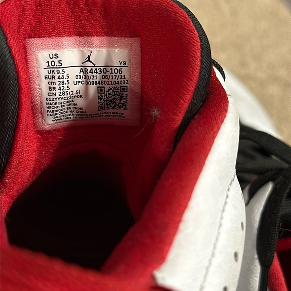 Nike Jordan Lift Off White Gym Red!! - Picture 5 of 6